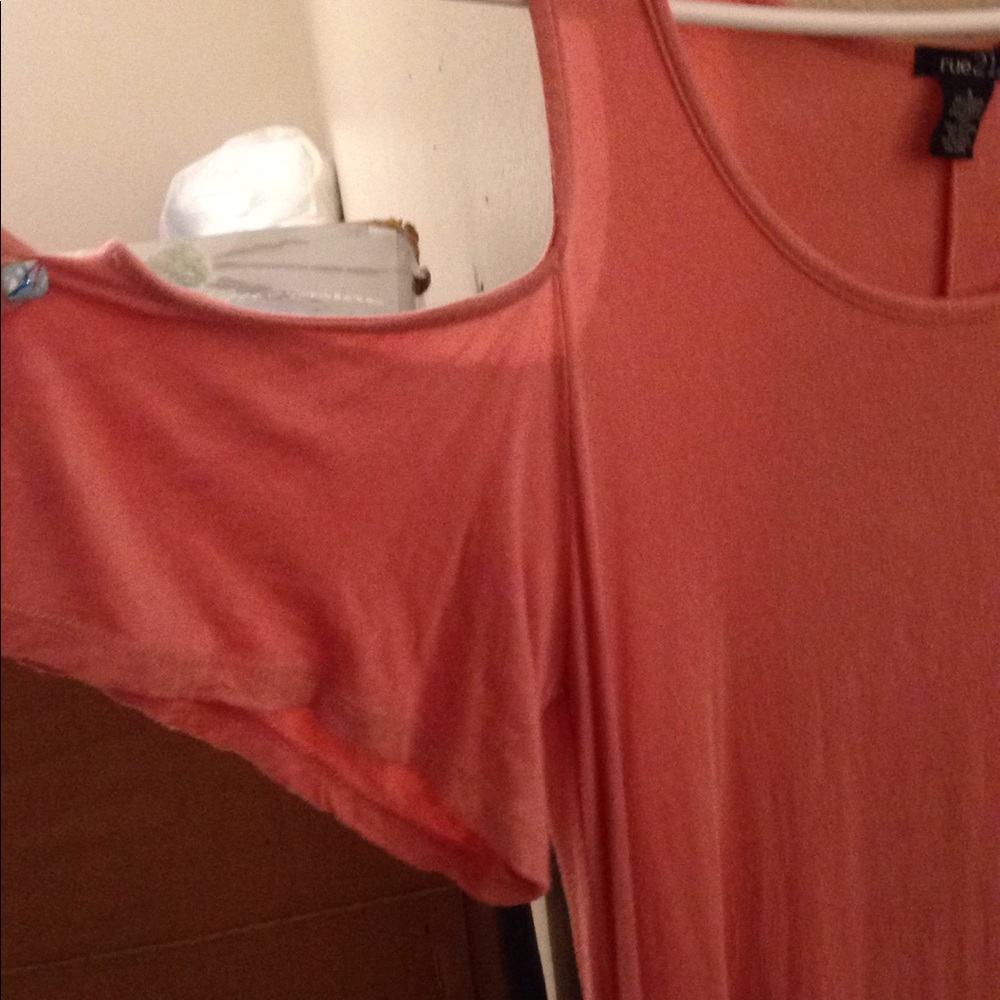 Dress - Picture 2 of 2
